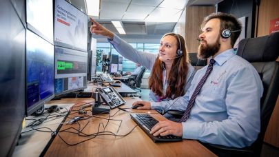 Medewerkers van Trigion Monitoring en response aan het werk op de meldkamer