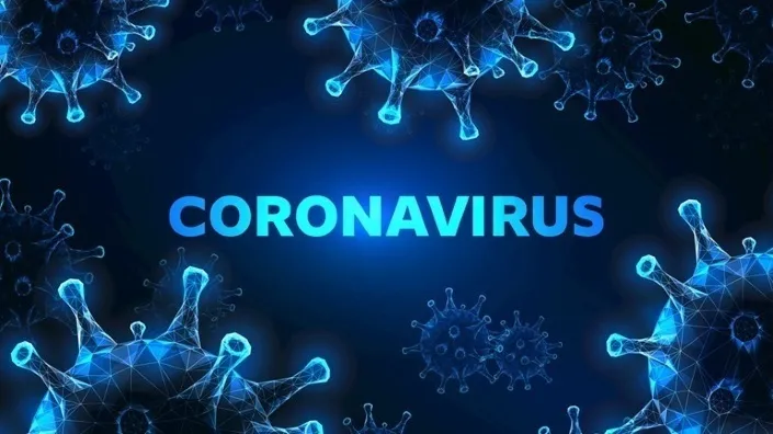 Een blauwe afbeelding waarin lichtbaluwe virusdeeltjes te zien zijn met in het midden de titel Coronavirus.
